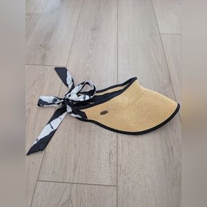 Women's Wide-brim Raffia Visor With Adjustable Tie Closure. 